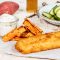 Backofen Fisch mit Süßkartoffel Frites, Kräuter-Dip und frischem Gurkensalat