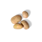 Vier braune Kartoffeln mit glatter Schale stehen dicht an dicht mit FRoSTA Tiefkühlprodukten auf schlichtem schwarzen Untergrund.