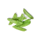Grüne grüne FRoSTA Zuckererbsenschoten sind auf schwarzem Hintergrund frisch arrangiert.