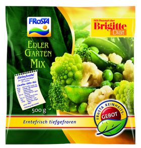 Eine farbenfrohe FRoSTA Edler Garten Mix-Packung zeigt gefrorene Erbsen, Brokkoli und Blumenkohl. Deutscher Text und Brigitte-Diät-Etikett auf der 500-g-Packung.