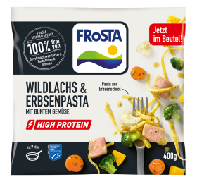 Verpackung von FRoSTA Wildlachs & Erbspasta zeigt bunte Pasta mit Lachs und Gemüse. 100 % ohne Zusatzstoffe, High Protein, in 9 Min. fertig, 400g Packung.