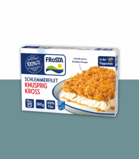 Eine Packung FRoSTA Schlemmerfilet Knusprig Kross, tiefgekühlt, mit einem Bild des panierten FRoSTA-Fischs auf einem Teller. Daneben entdecken Sie weitere FRoSTA-Favoriten wie veganes Bami Goreng. Auf der Packung sind Garzeit, Gewicht (360 g) und deutsche Produktdetails angegeben.