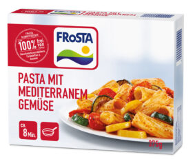 Eine Packung FRoSTA Tiefkühlnudeln mit mediterranem Gemüse – Rigatoni, Zucchini, Paprika – in 8 Minuten fertig für eine schnelle, leckere FRoSTA Mahlzeit.