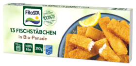 Eine Schachtel FRoSTA Fischstäbchen in Bio Panade: knusprige Fischstäbchen, 100 % Filet, 390 g, Bio-Panade – fertig in 15 Minuten.